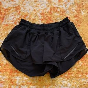 Hotty hot 2.5” Lululemon shorts.